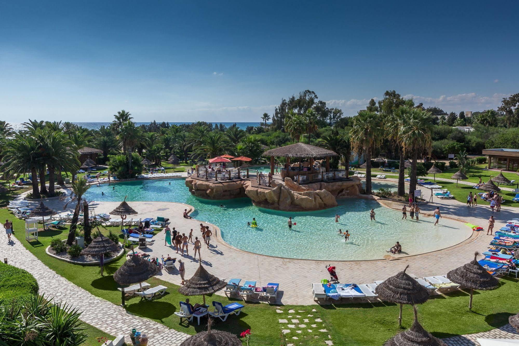 Sentido Phenicia Hotel Al-Hammamat Bagian luar foto